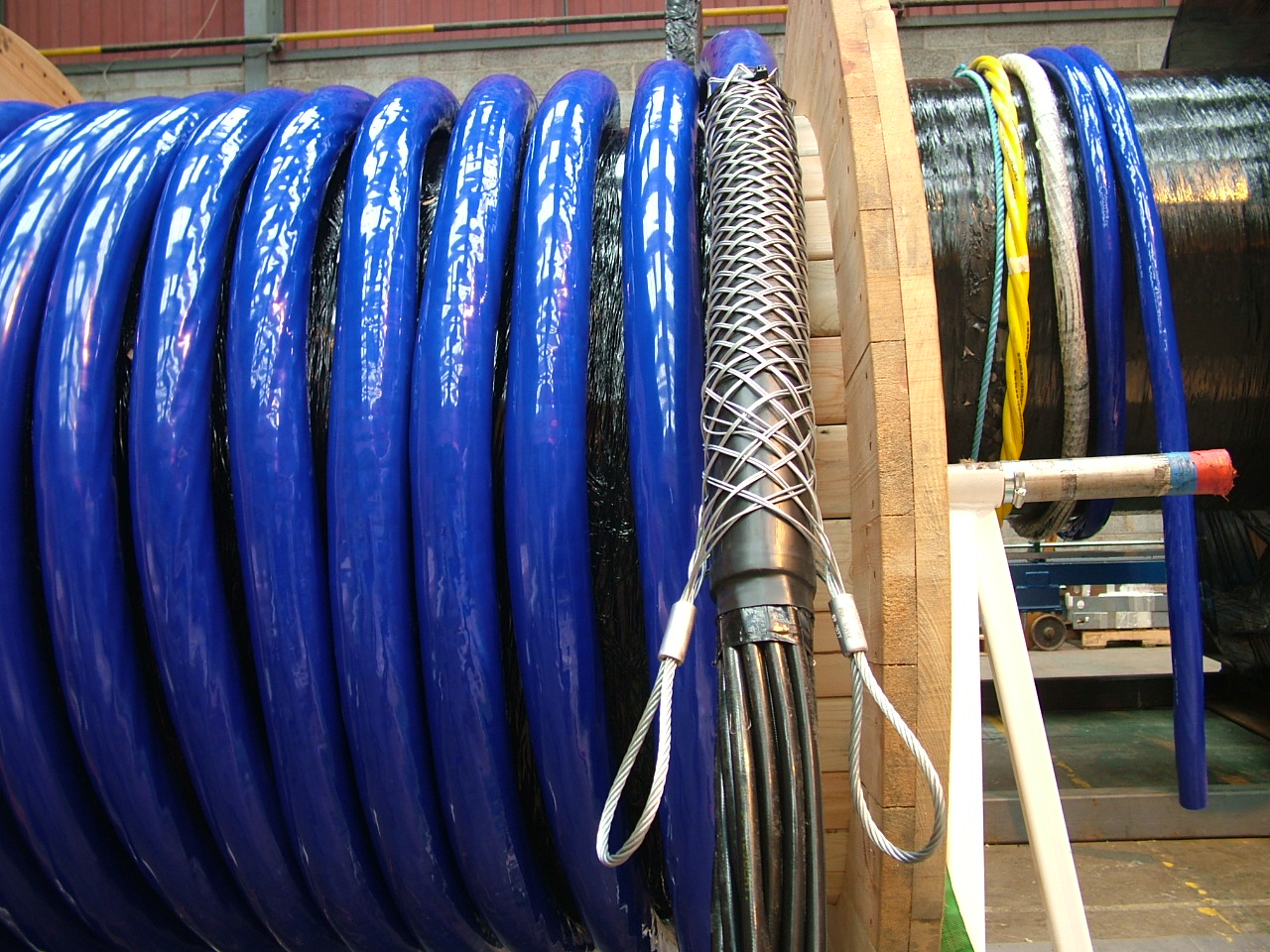 45m long 15 part Hydraulic Umbilical Fluid Control 45m long 15 part Hydraulic Umbilical Fluid Control